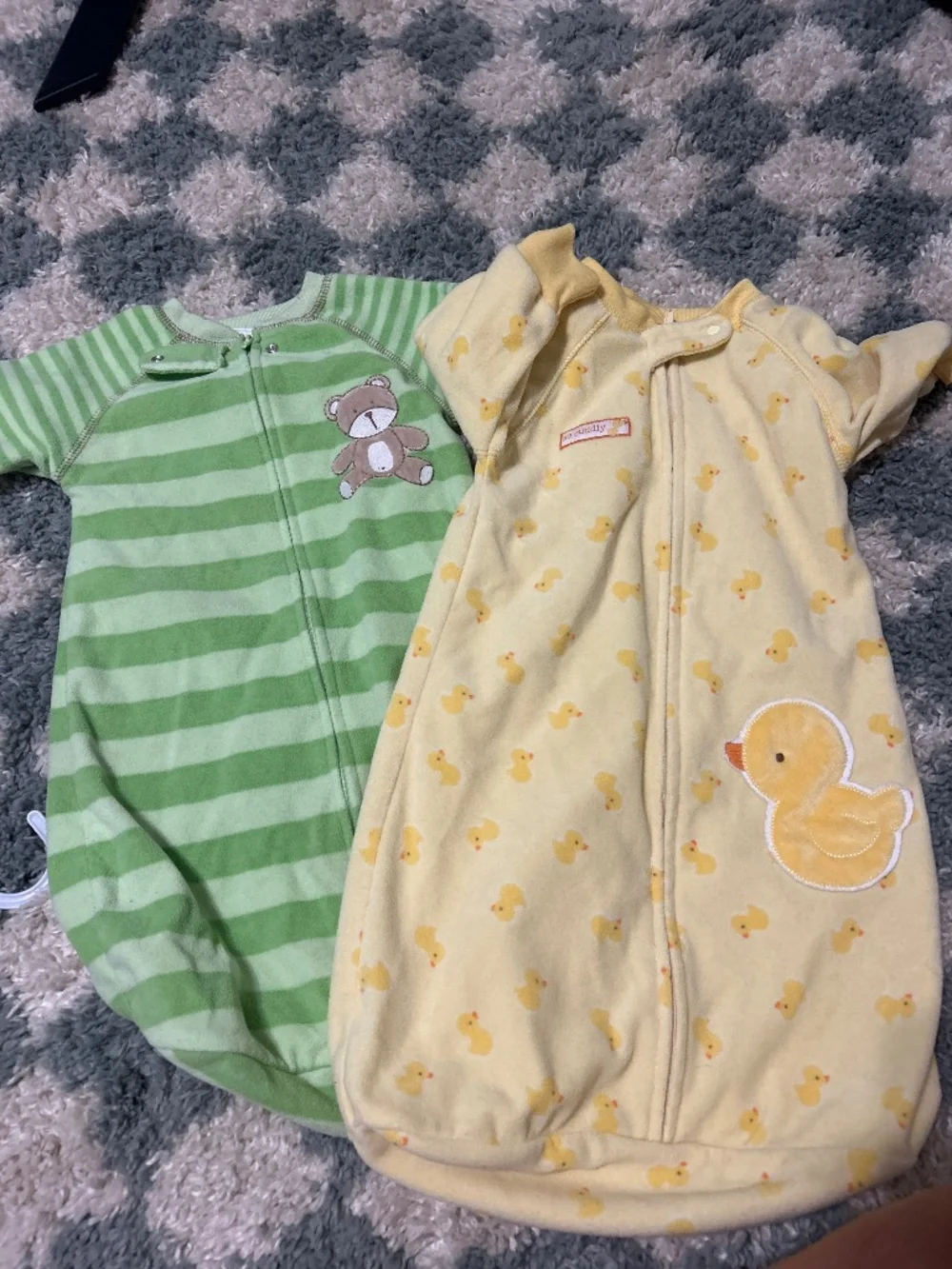 Long sleeve fleece wearable blanket
